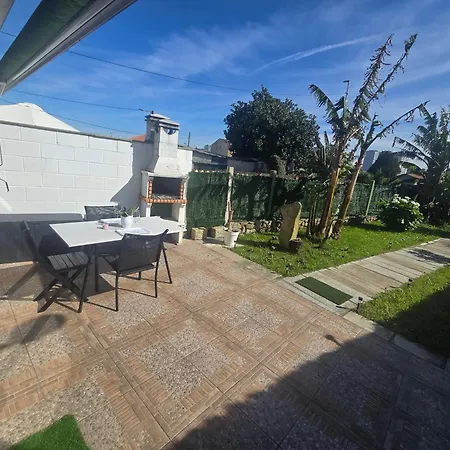 게스트하우스 Privada Con Jardin Chimenea Y Parking En 아 코루냐