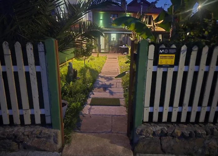 Privada Con Jardin Chimenea Y Parking En 게스트하우스 *