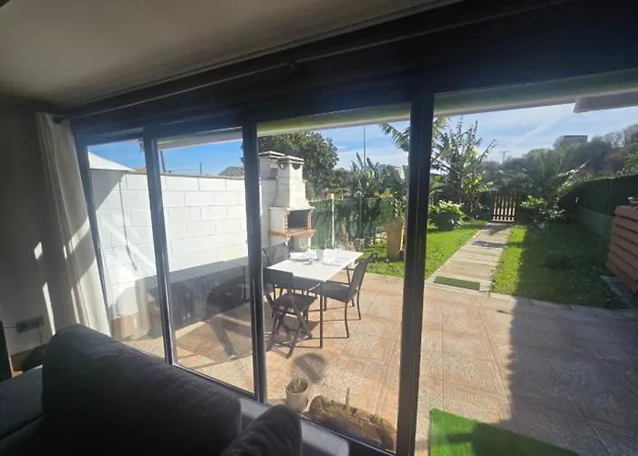 Privada Con Jardin Chimenea Y Parking En 아 코루냐